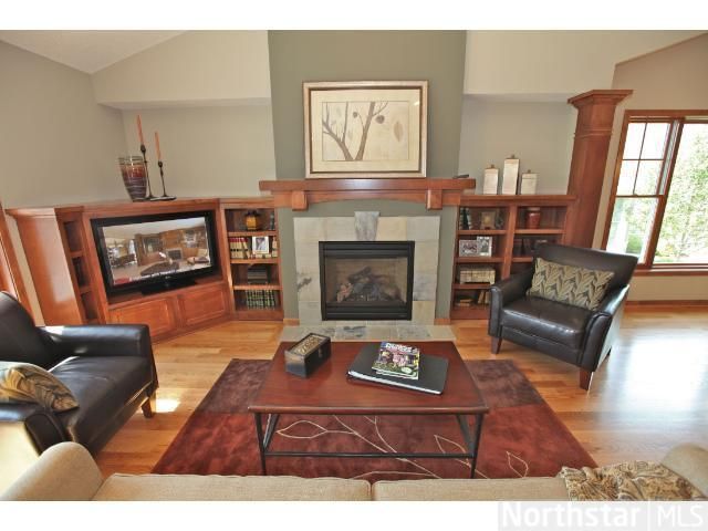 7063 Waterstone Ln, Woodbury, MN 55125