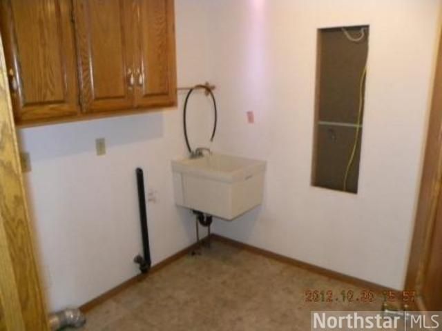 111 Eischens Ln, Jordan, MN 55352