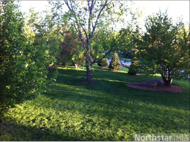 10869 Grant Dr, Eden Prairie, MN 55347