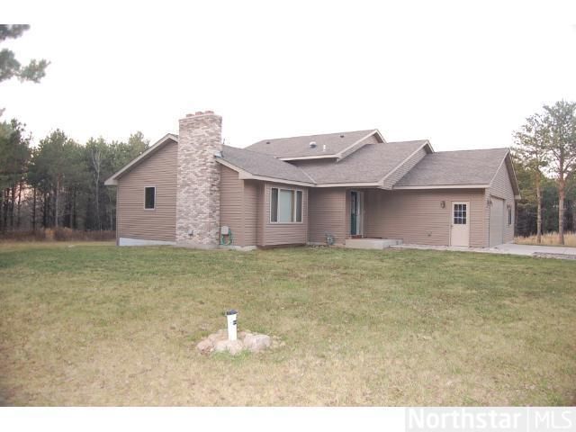 37249 Nustad Rd, Lindstrom, MN 55045