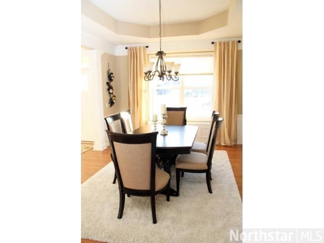7123 Highover Dr, Chanhassen, MN 55317