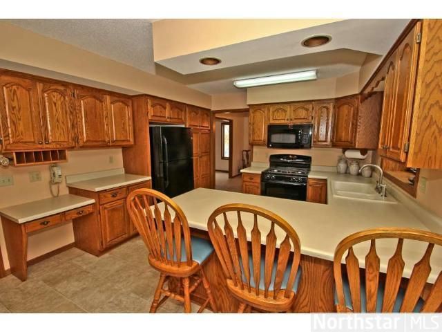 6622 Eagle Lake Dr, Maple Grove, MN 55369