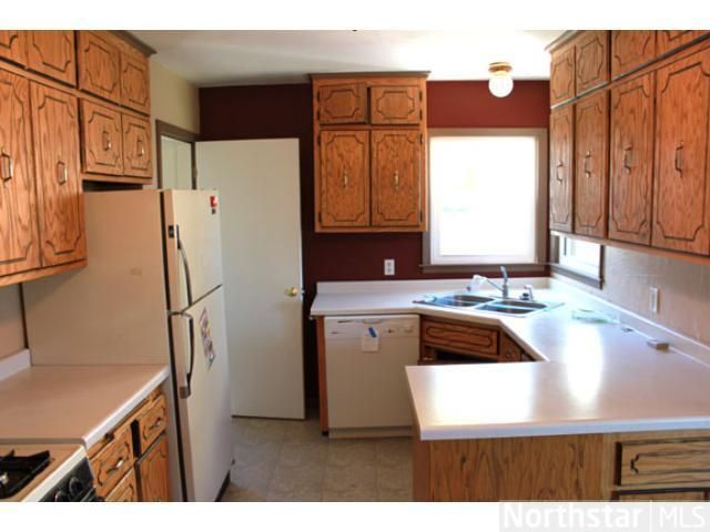 853 Monroe St, Anoka, MN 55303