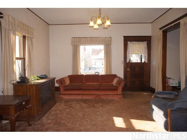 2737 3rd St, Eau Claire, WI 54703