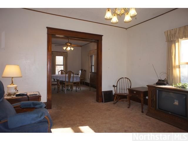 2737 3rd St, Eau Claire, WI 54703