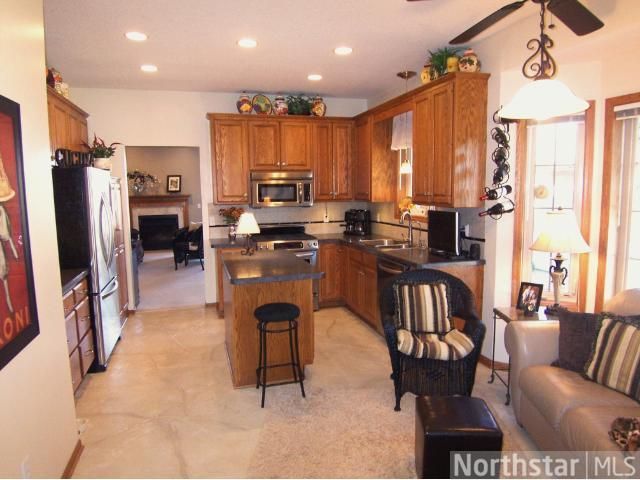 2307 Stephani Ct, Little Canada, MN 55117