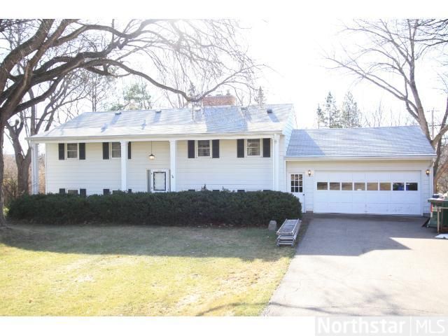 12801 April Ln, Minnetonka, MN 55305