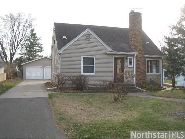 1206 Lealand Rd, Maplewood, MN 55109