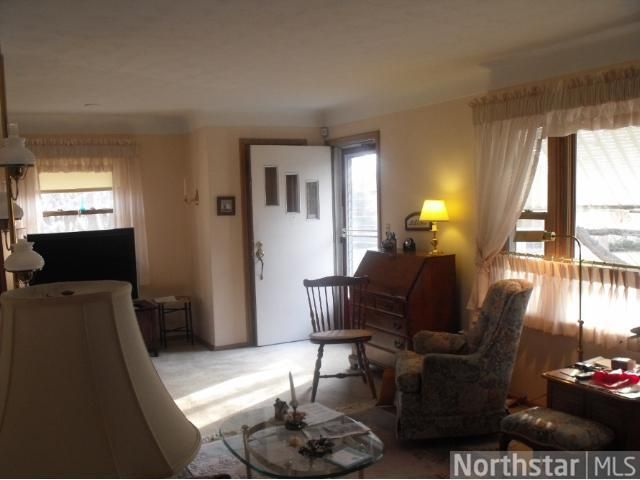 601 Ivy Ave E, Saint Paul, MN 55130