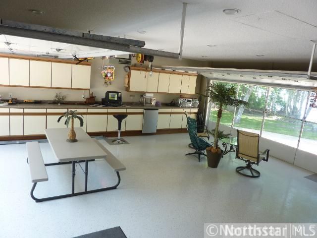4212 Hilltop Cir, Cushing, MN 56443