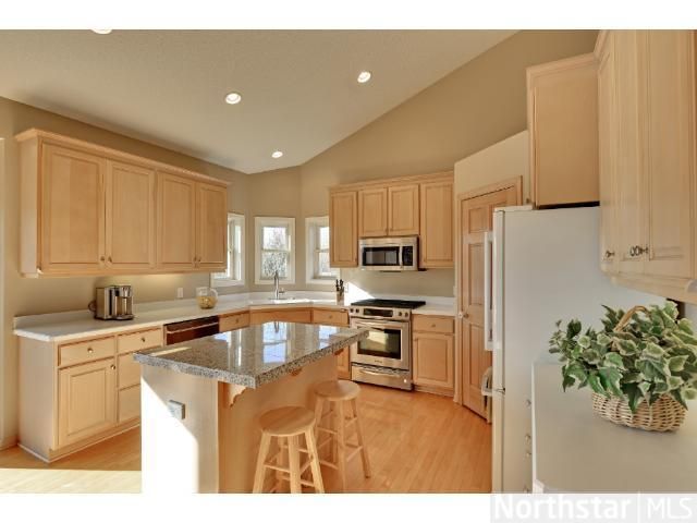 16601 82nd Ave N, Osseo, MN 55311