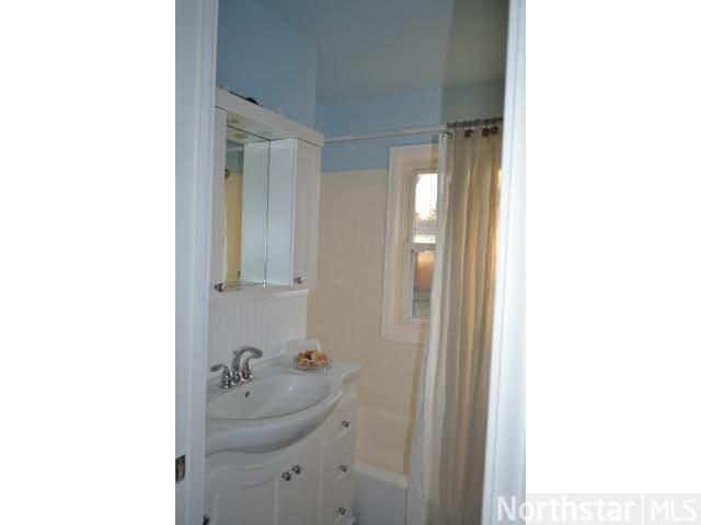 2538 Howard St NE, Minneapolis, MN 55418