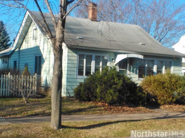 282 4th St N, Bayport, MN 55003
