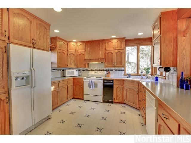 4568 Lake Ave, White Bear Lake, MN 55110