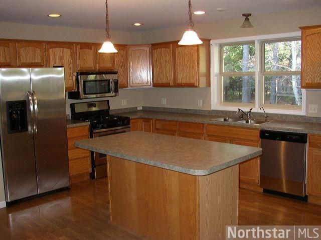 1279 Red Pine Dr, Eau Claire, WI 54701