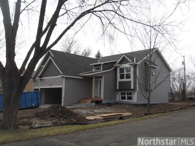 230 20th Ave N, Hopkins, MN 55343