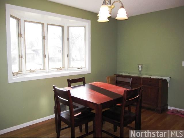 893 Dawn Ave, Shoreview, MN 55126