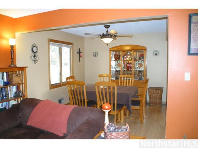 2372 Burke Ave E, Maplewood, MN 55109