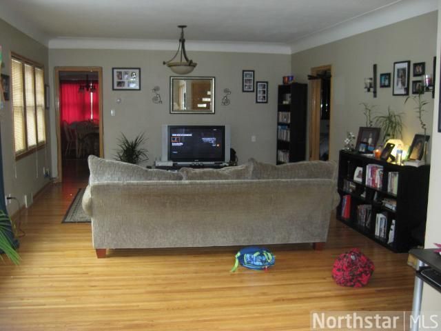 565 Annapolis St E, West Saint Paul, MN 55118