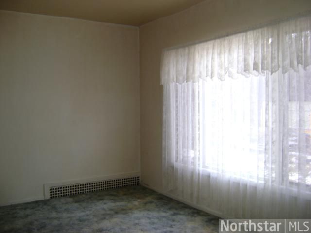 30 Winter St W, Saint Paul, MN 55103