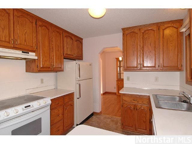 2193 Londin Ln E, Saint Paul, MN 55119