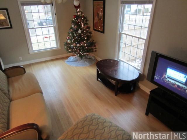 3215 Thomas Ave N, Minneapolis, MN 55412