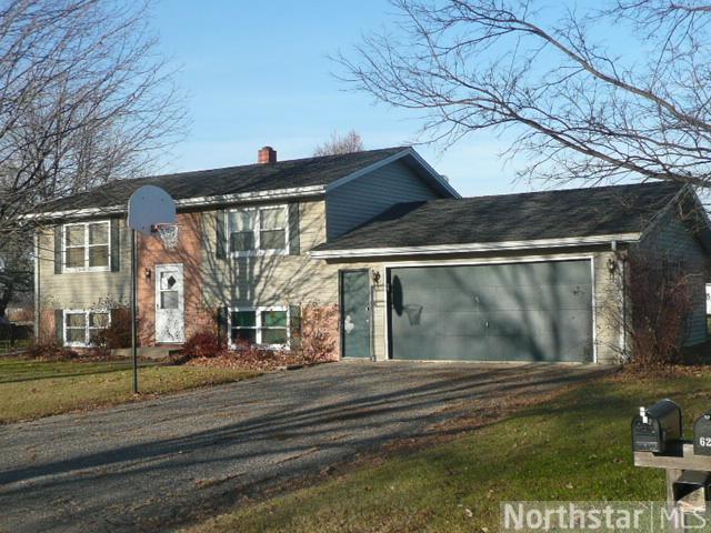 619 David Ave, Hamburg, MN 55339