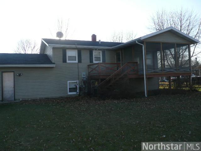 619 David Ave, Hamburg, MN 55339