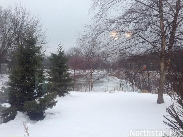 3427 Greenbrier St, Vadnais Heights, MN 55127