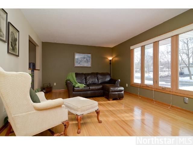 8708 40th Ave N, Minneapolis, MN 55427