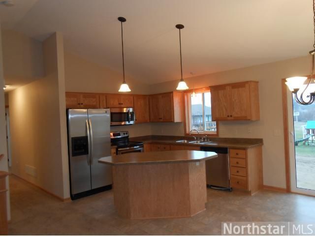 30161 Fox Run Rd, Stacy, MN 55079