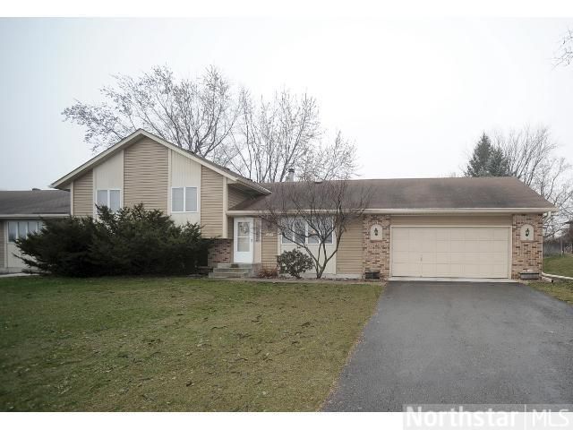 7777 Afton Rd #B, Woodbury, MN 55125
