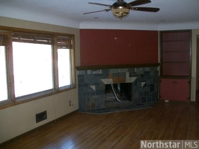 7060 Perry Ave N, Minneapolis, MN 55429