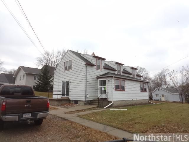 25 14th St NW, Faribault, MN 55021