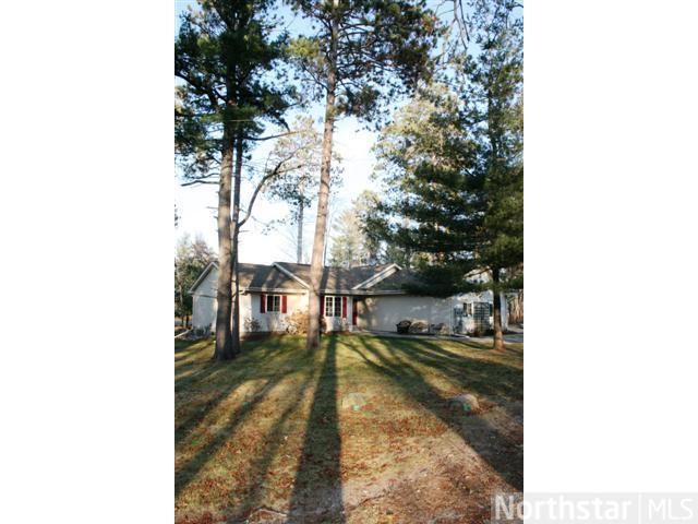 9101 Hunters Ln, Pequot Lakes, MN 56472