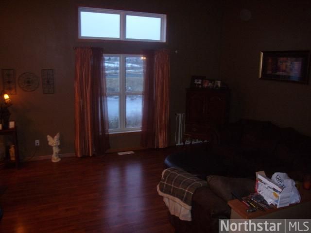 5104 Farnham Dr N, Hugo, MN 55038