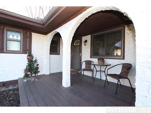 2739 17th St NW, New Brighton, MN 55112