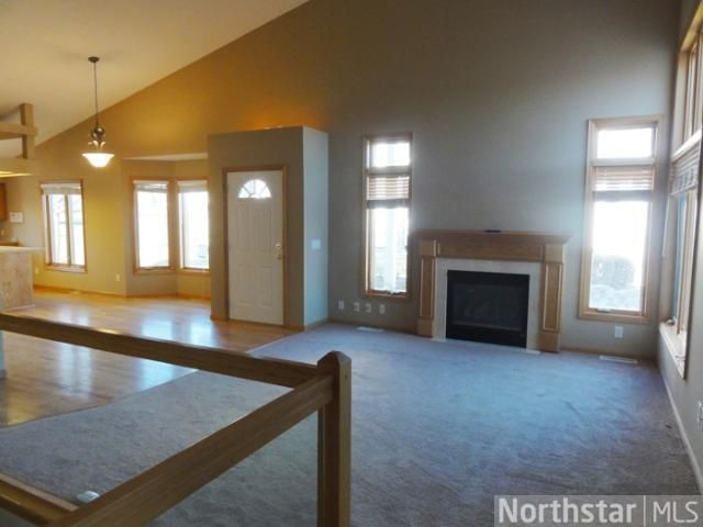 7208 Lake Ridge Dr, Savage, MN 55378
