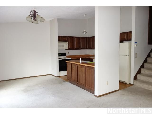 1945 Lanewood Ln N, Plymouth, MN 55447