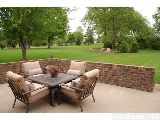 703 Columbus Ave S, New Prague, MN 56071