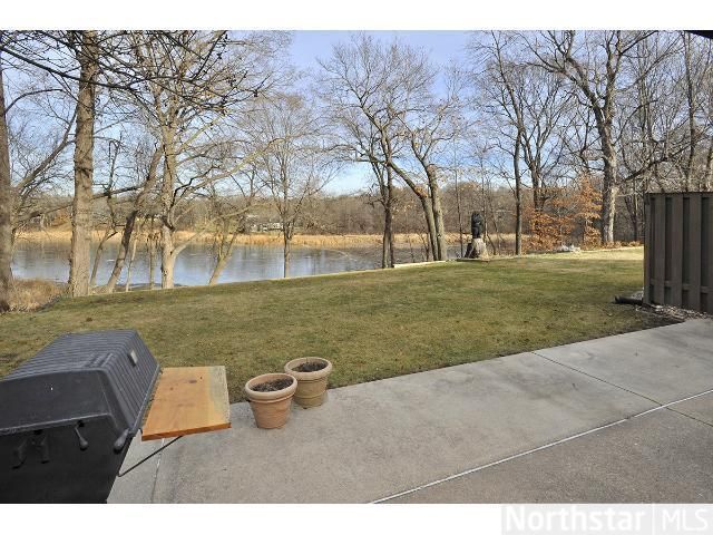 17810 Tioga Trl, Wayzata, MN 55391