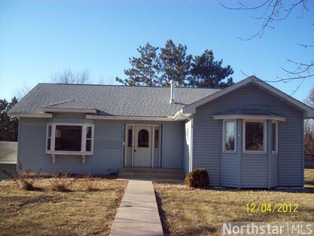 555 Clark St, Mora, MN 55051