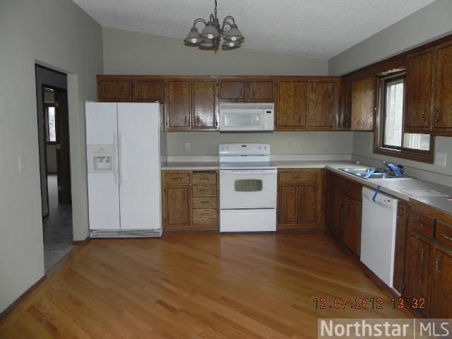 1288 106th Ln NE, Blaine, MN 55434