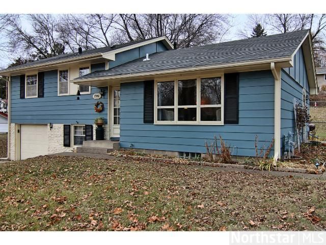 7950 Hillside Trl S, Cottage Grove, MN 55016