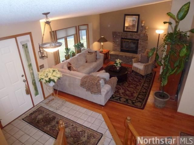 8922 Dallas Ln N, Maple Grove, MN 55369