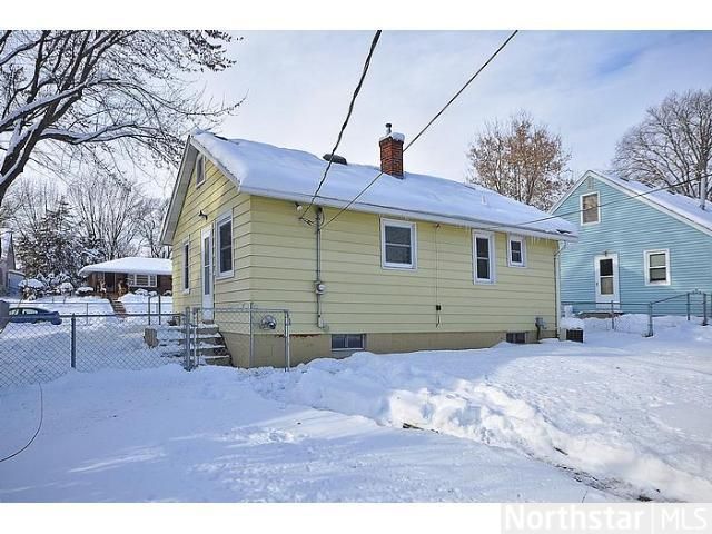 2734 Ewing Ave N, Minneapolis, MN 55422