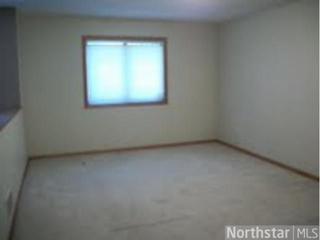 1696 Stillwater Ave, Saint Paul, MN 55106