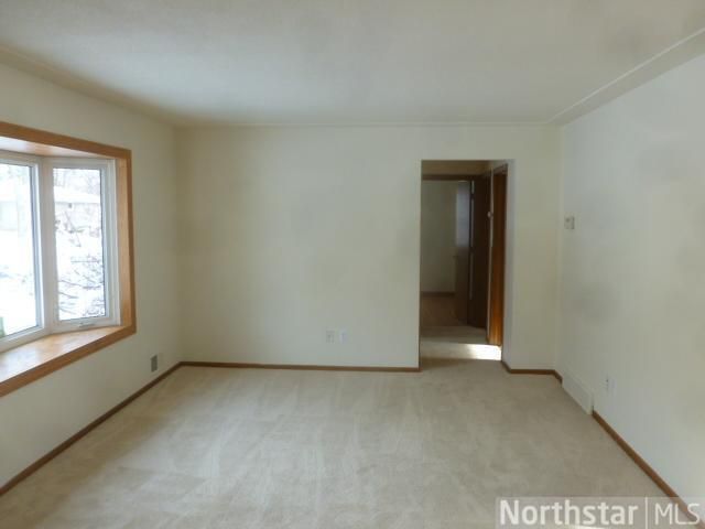 9345 Earl St, Golden Valley, MN 55427