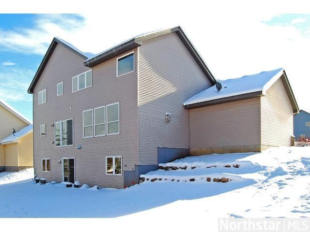 6888 Lydia Ln, Woodbury, MN 55125