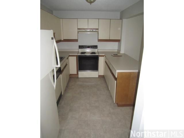 1666 Coffman St #108, Falcon Heights, MN 55108